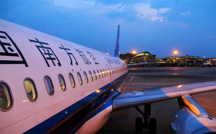 可克达拉空运到广州白云机场